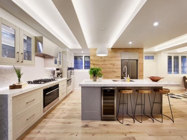Ayden and Jess won kitchen week. And while I have certainly seen enough of the 'Tractor' stools from Freedom I loved the 'Regal Oak' timber flooring on the walls combined with the country-style, grey cabinetry. Modern, yet provincial!